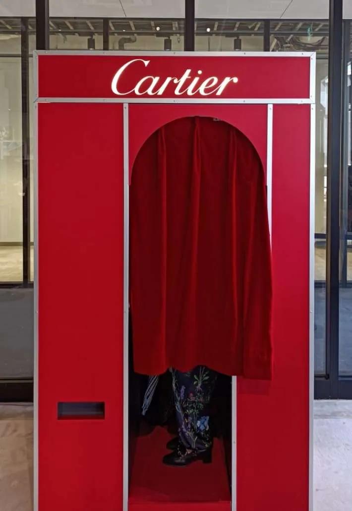 buy classic enclosed photo booth